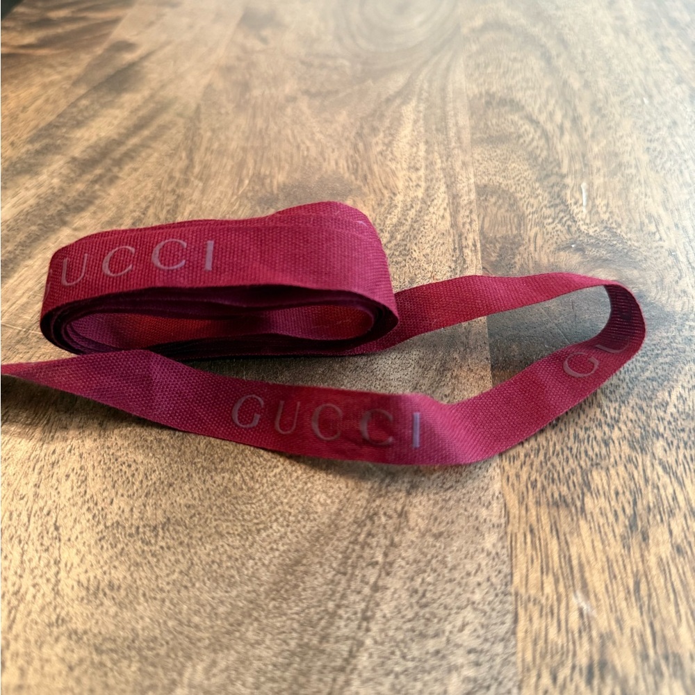 Gucci Burgundy Ribbon - Picture 3 of 4